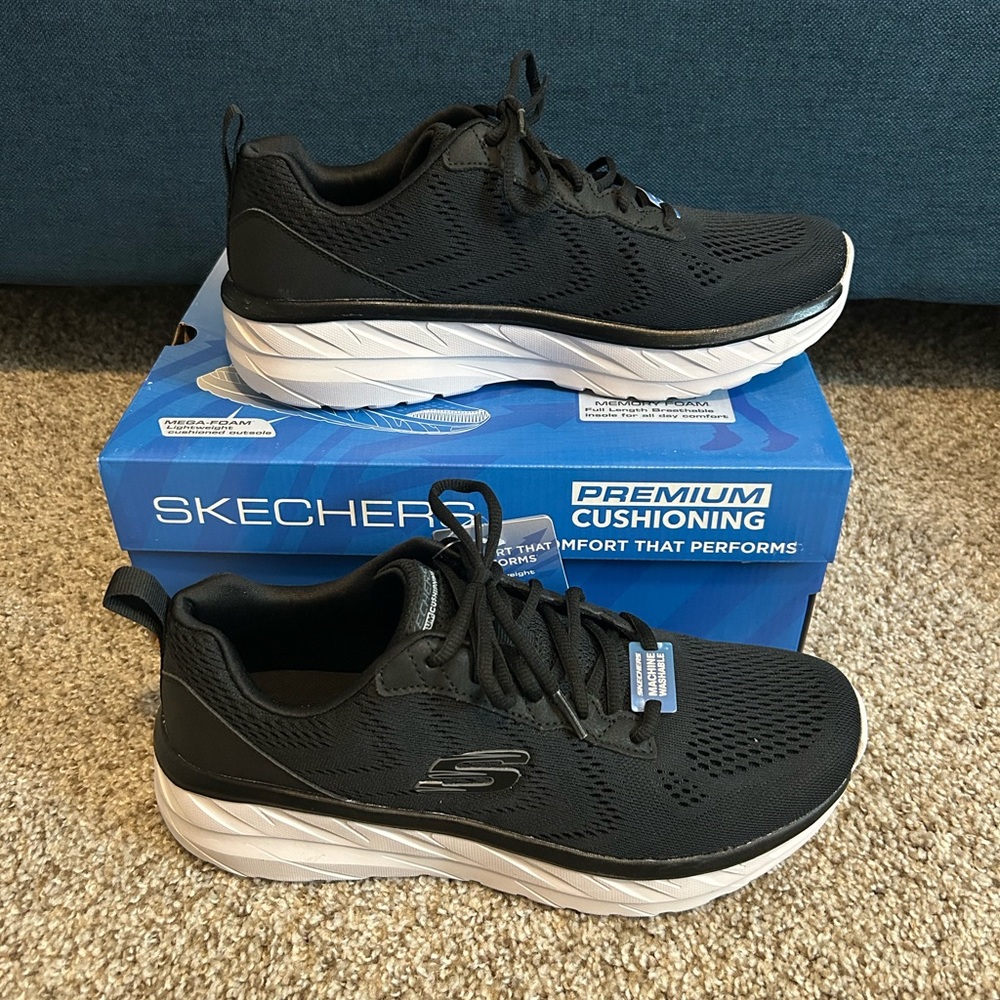 Skechers Men's Memory Foam Sneaker